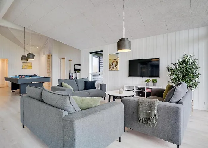 Gorgeous In Sydals With Kitchen Sarup